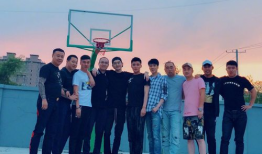 青岛91届同学聚会直播,重温青春岁月，共话往昔情谊